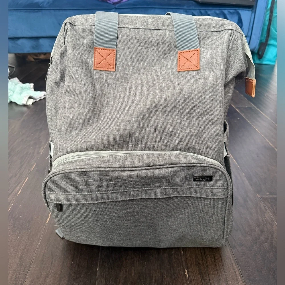 Luxja backpack for pumping supplies